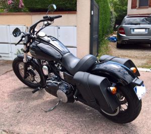 Sacoche Myleatherbikes Harley Dyna Street Bob_132